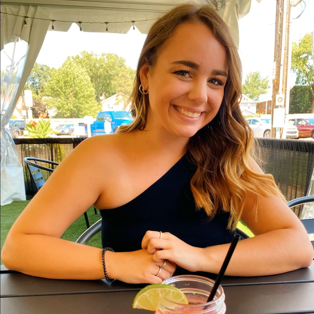 Meet your Posher, Allison